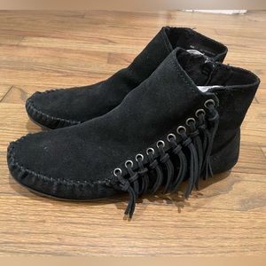 Minnetonka Womens Willow Boot